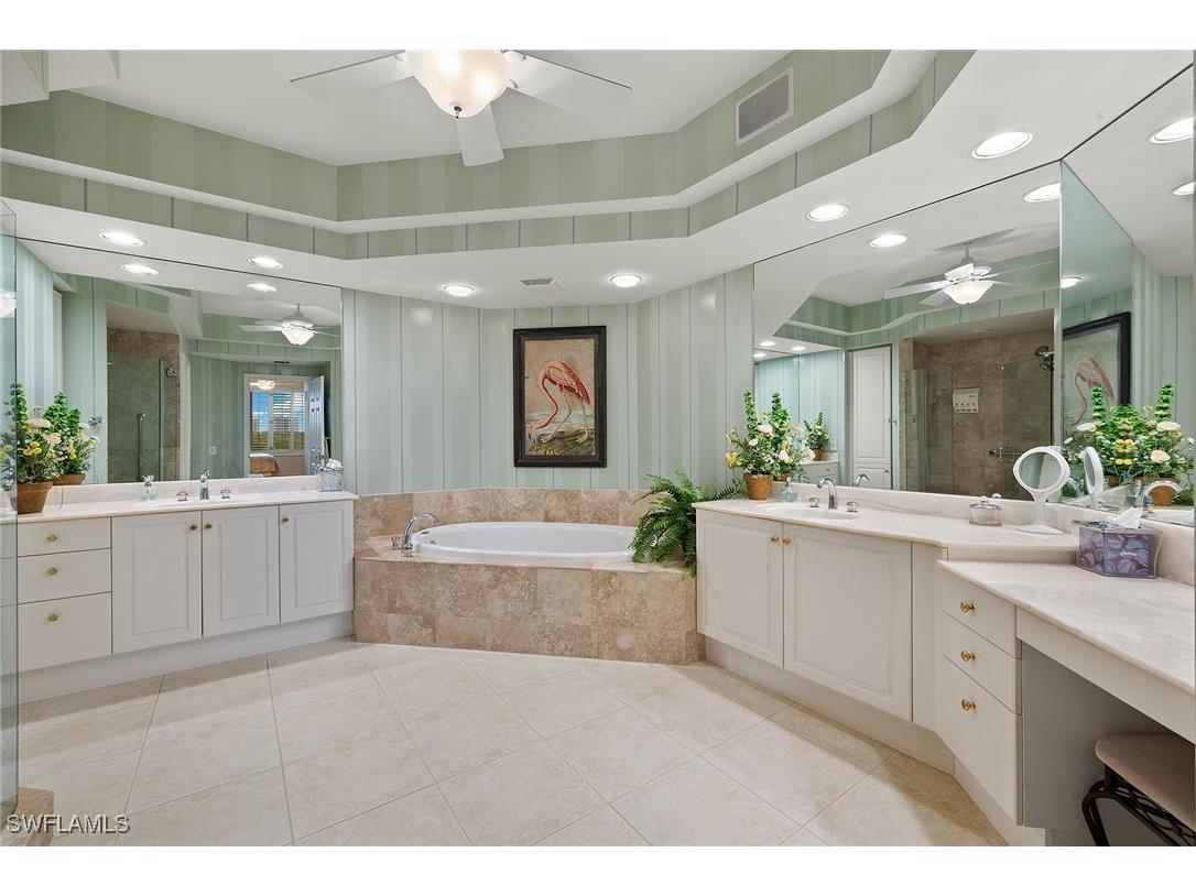 425 Dockside Drive #301 Naples FL 34110 225034119 image26