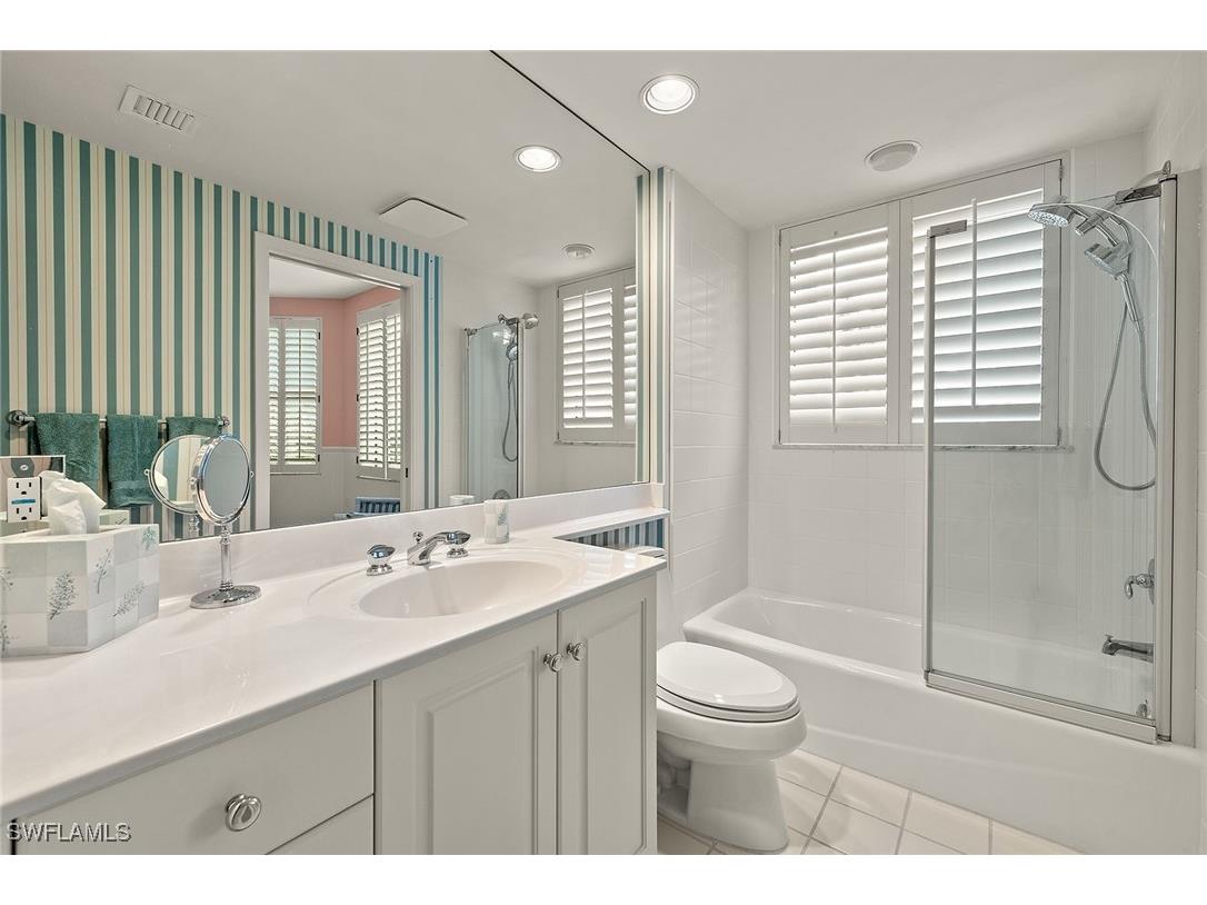 425 Dockside Drive #301 Naples FL 34110 225034119 image30