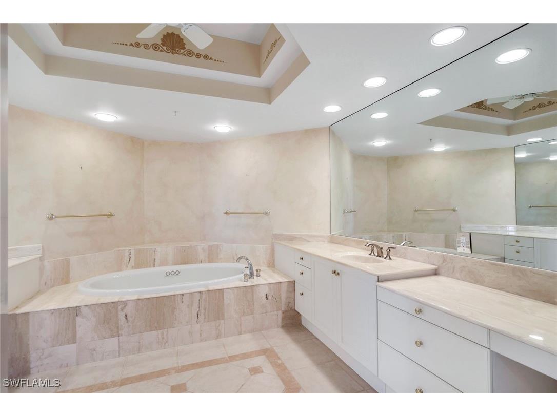 425 Dockside Drive #604 Naples FL 34110 225023527 image17