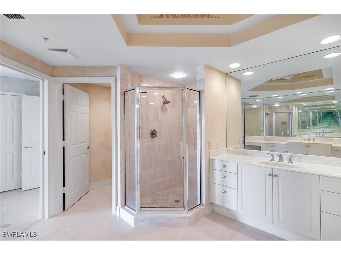 425 Dockside Drive #604 Naples FL 34110 225023527 image18