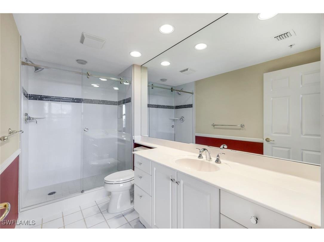 425 Dockside Drive #604 Naples FL 34110 225023527 image23