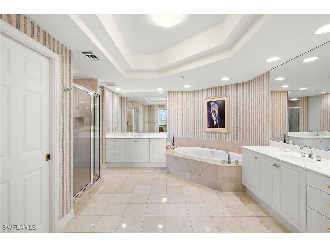 425 Dockside Drive #703 Naples FL 34110 225031838 image26