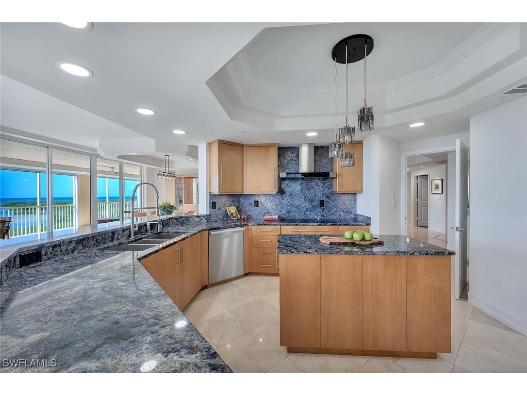 425 Dockside Drive #804 Naples FL 34110 225076089 image17