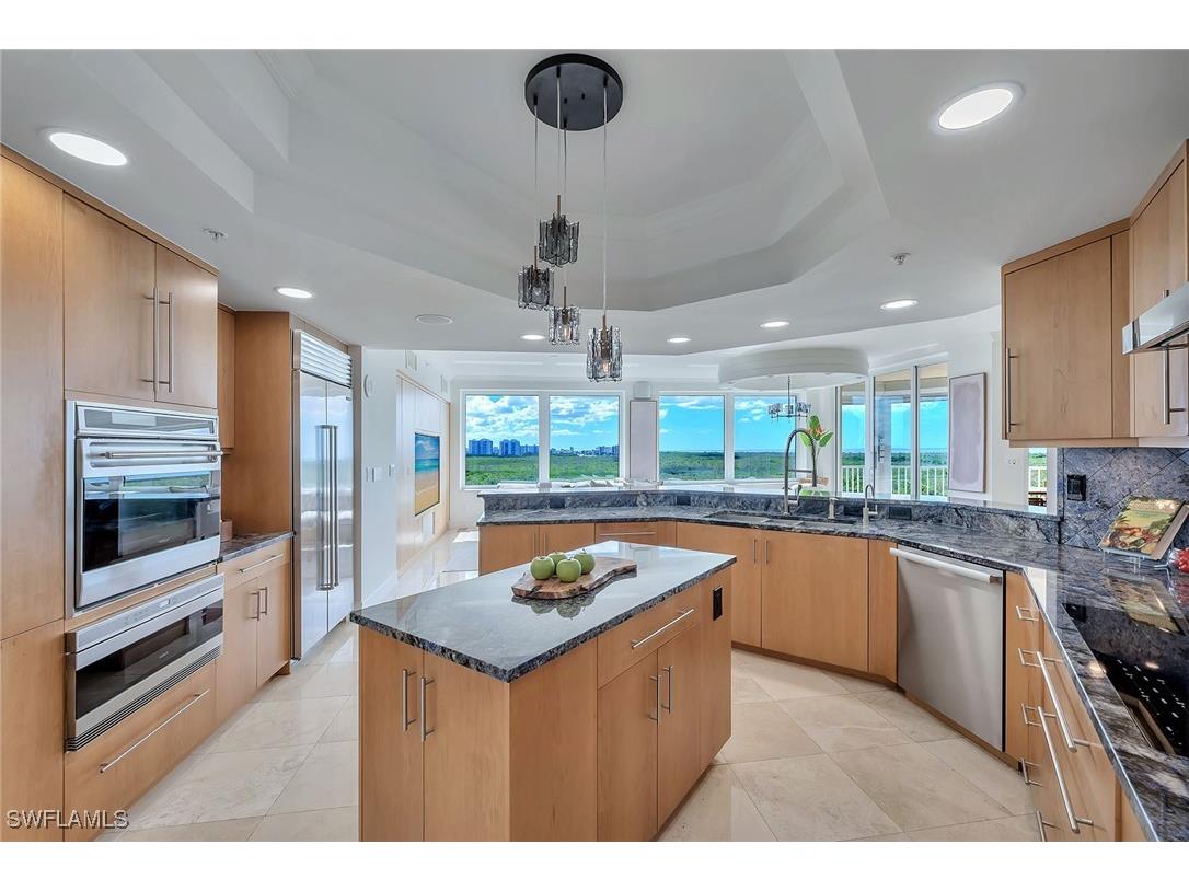 425 Dockside Drive #804 Naples FL 34110 225076089 image18