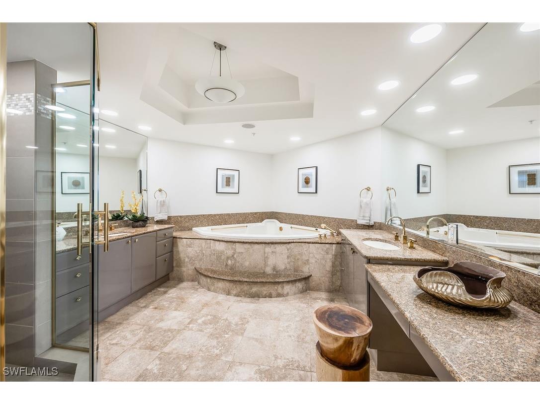 425 Dockside Drive #804 Naples FL 34110 225076089 image31