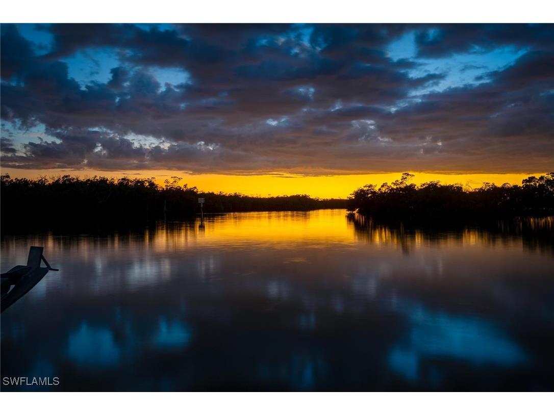 425 Dockside Drive #905 Naples FL 34110 225036586 image32