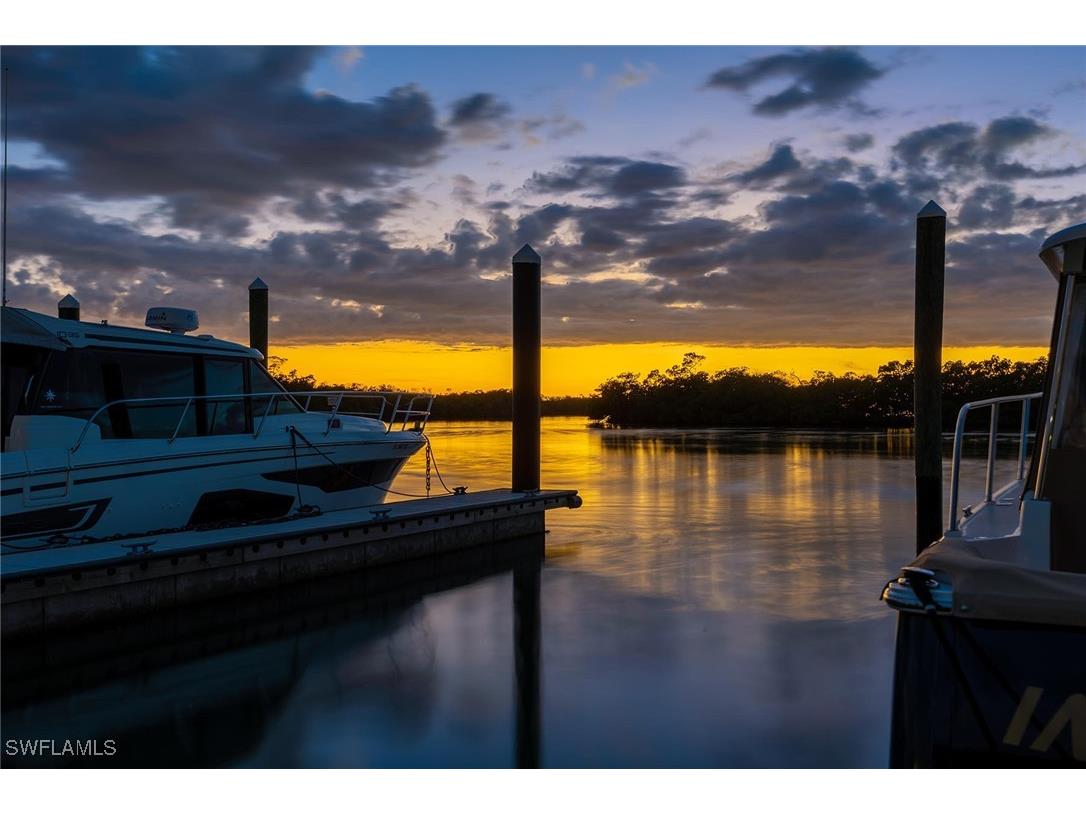 425 Dockside Drive #905 Naples FL 34110 225036586 image41