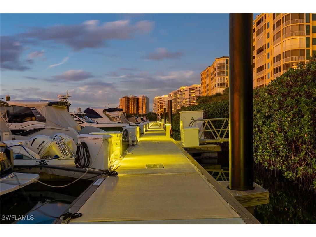 425 Dockside Drive #905 Naples FL 34110 225036586 image42