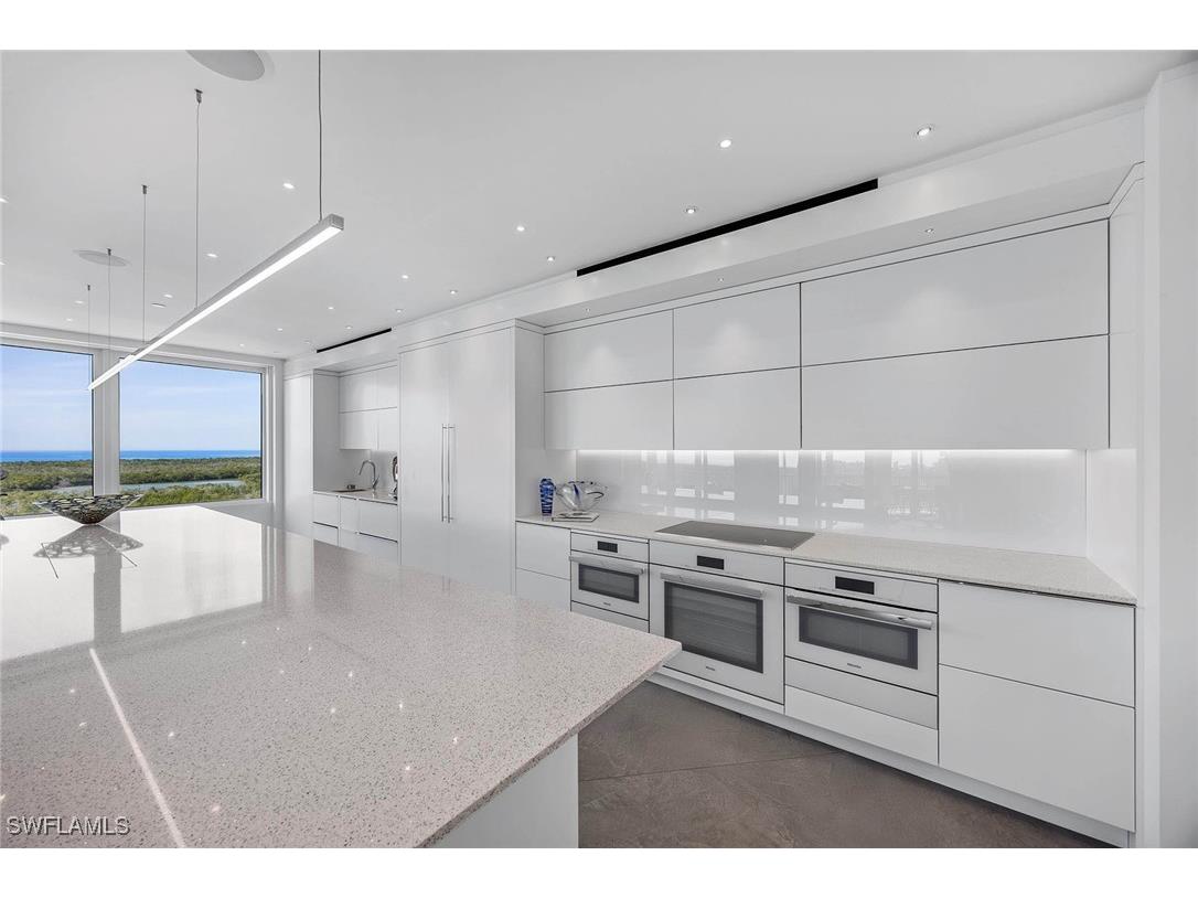 425 Dockside Drive #905 Naples FL 34110 225036586 image46