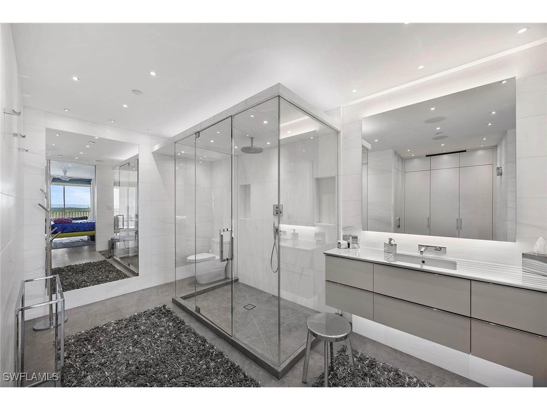 425 Dockside Drive #905 Naples FL 34110 225036586 image47