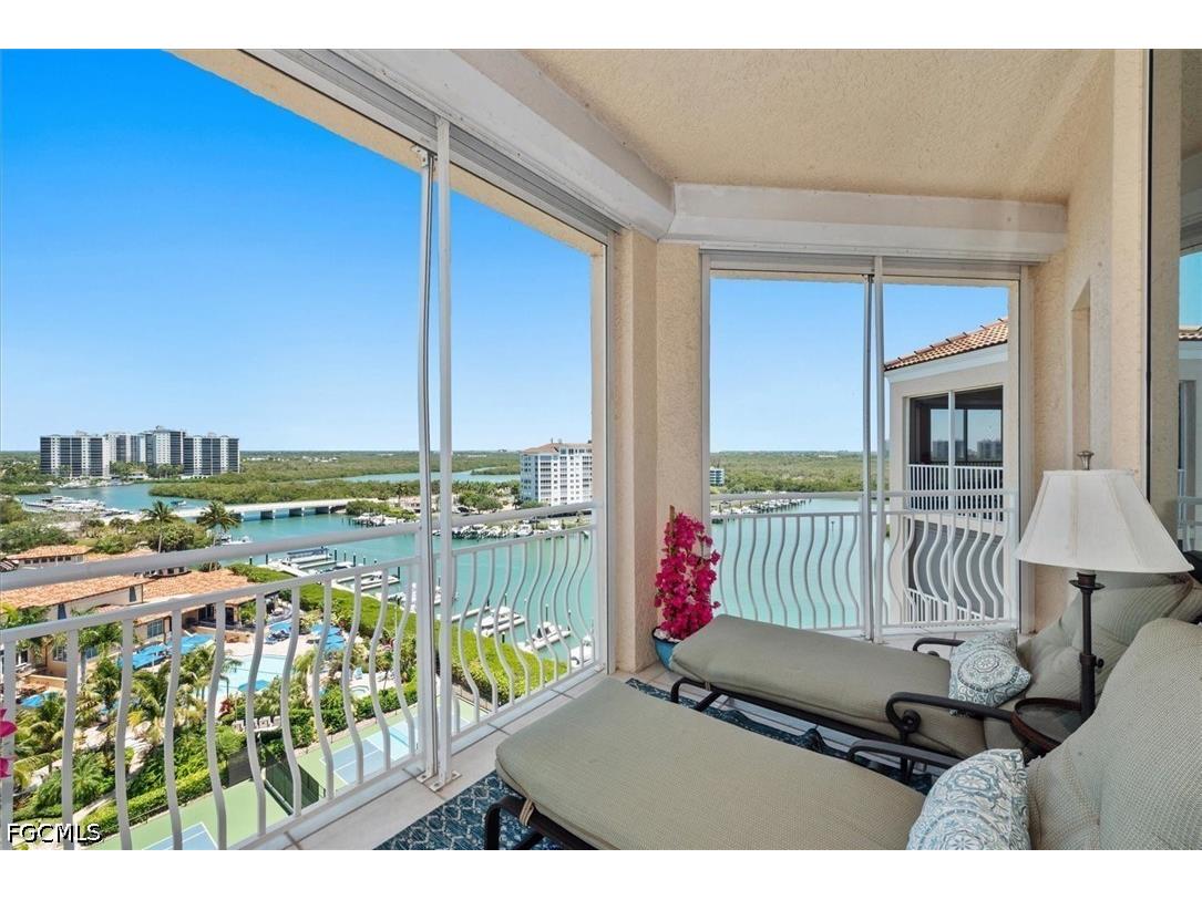 425 Dockside Drive #PH-1 Naples FL 34110 2026021454 image19