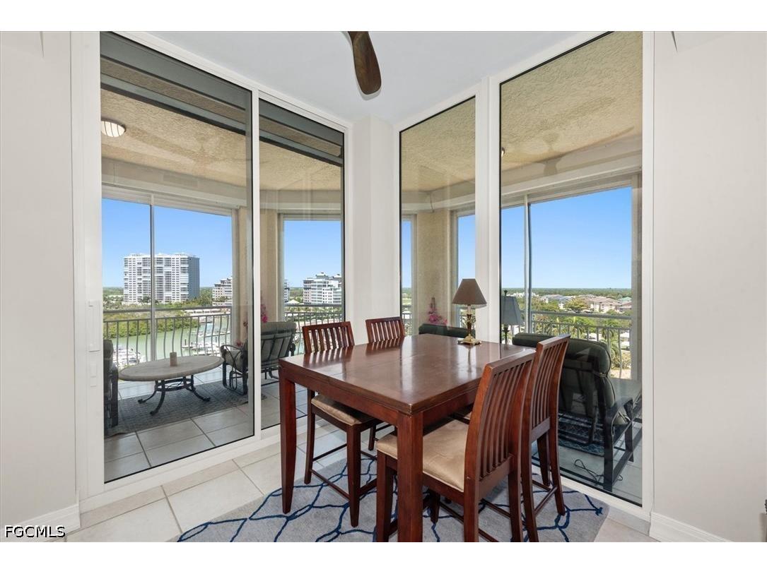425 Dockside Drive #PH-1 Naples FL 34110 2026021454 image20