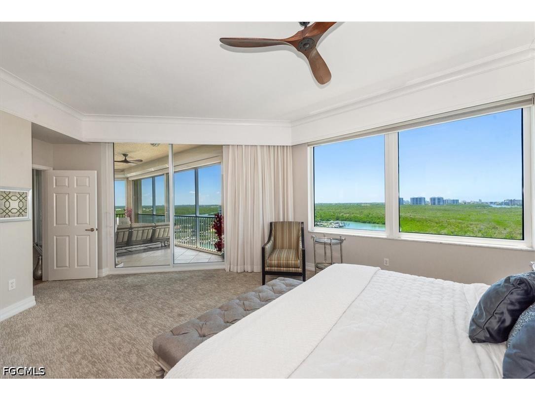 425 Dockside Drive #PH-1 Naples FL 34110 2026021454 image23