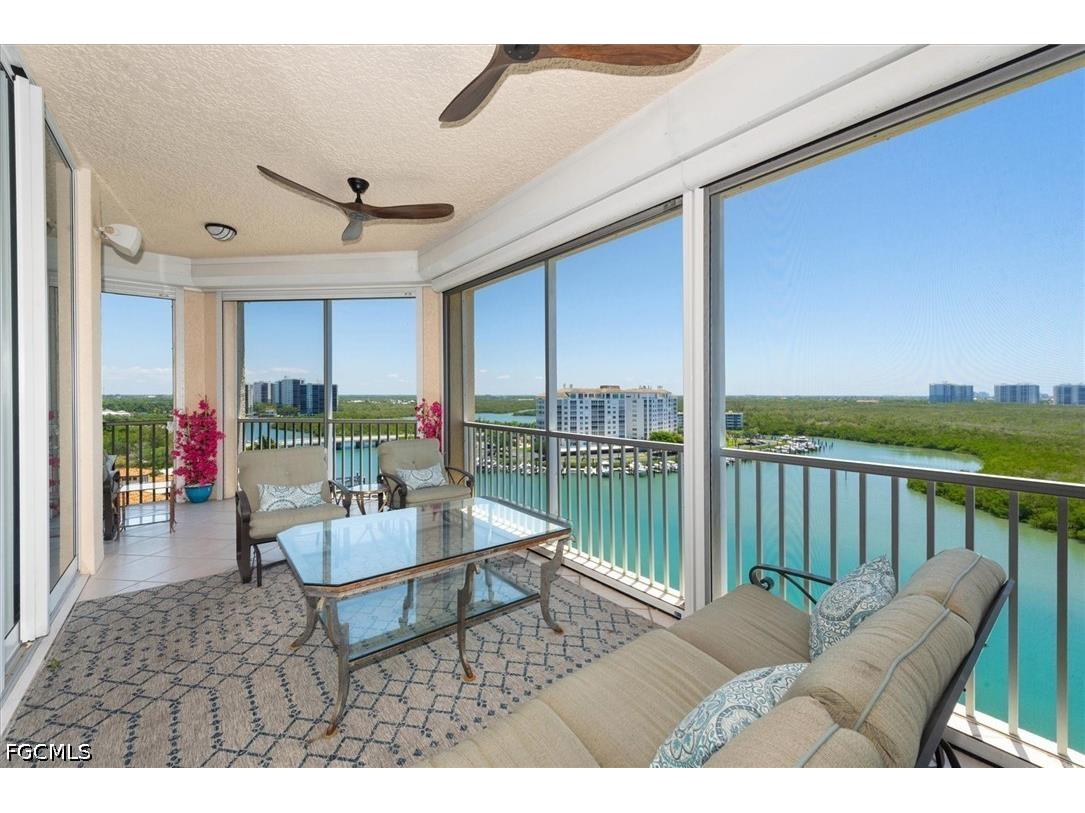 425 Dockside Drive #PH-1 Naples FL 34110 2026021454 image24