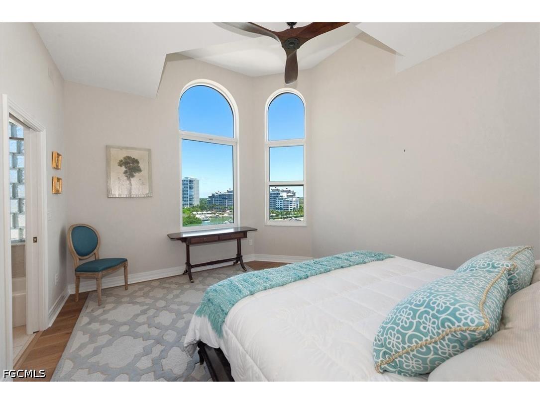 425 Dockside Drive #PH-1 Naples FL 34110 2026021454 image26