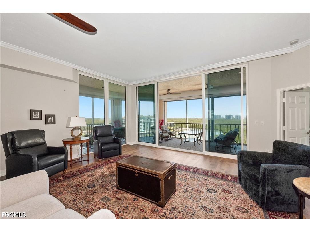425 Dockside Drive #PH-1 Naples FL 34110 2026021454 image9