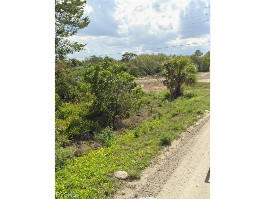 425 Fawnwood Avenue Lake Placid FL 33852 2026007347 image3