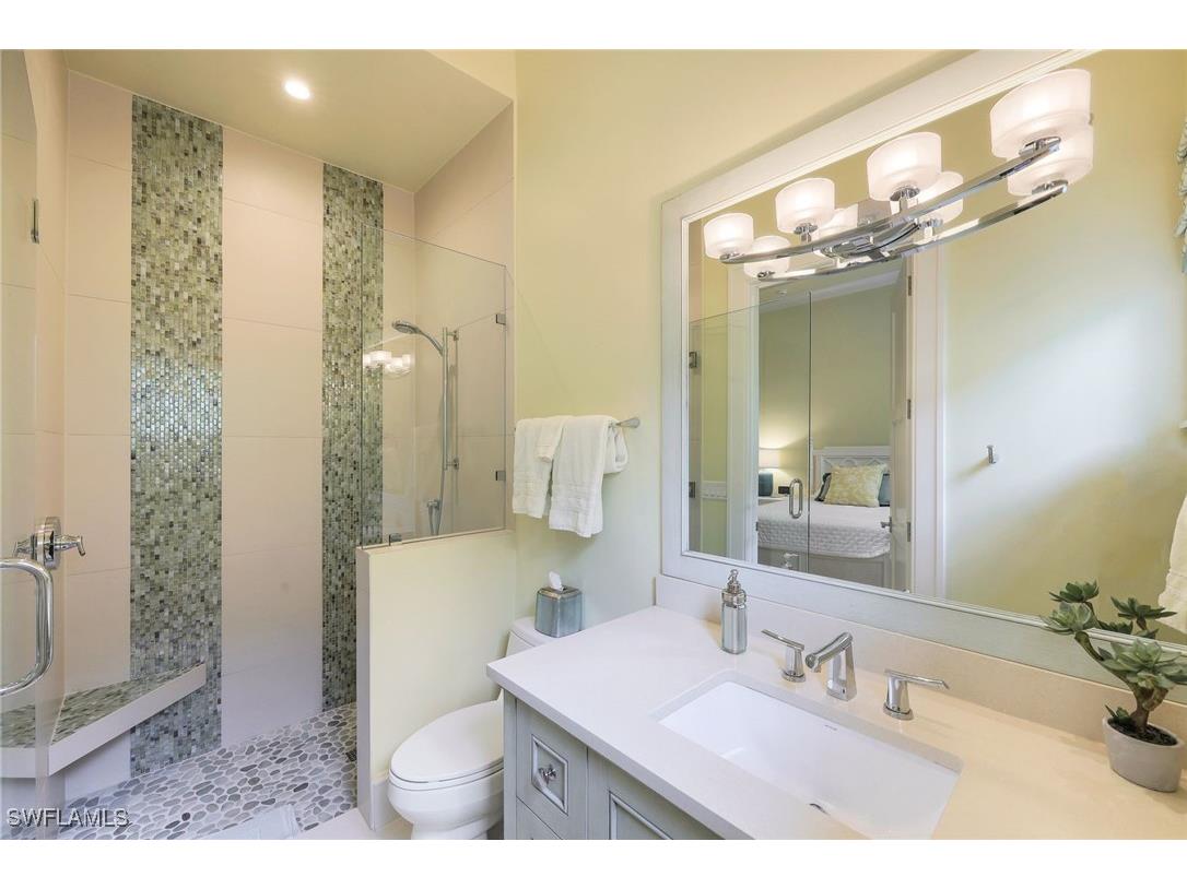 425 Harbour Drive Naples FL 34103 225055533 image19