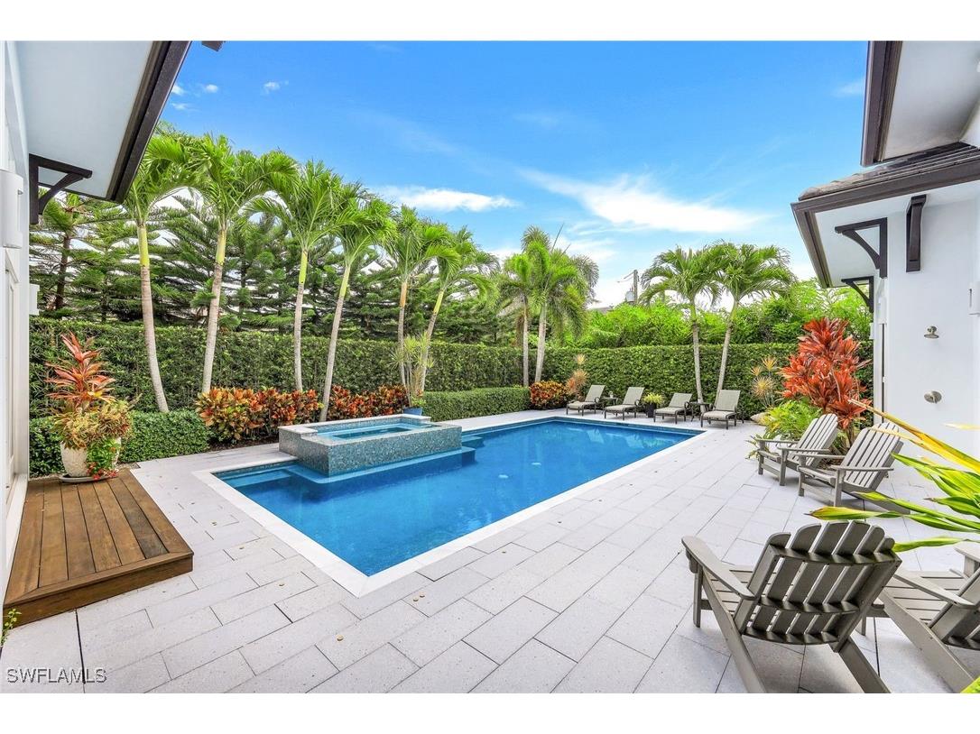 425 Harbour Drive Naples FL 34103 225055533 image26