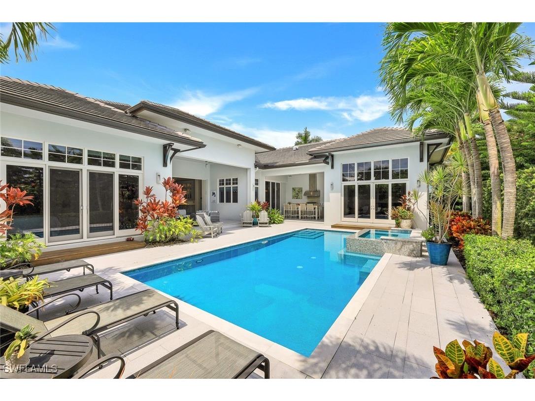 425 Harbour Drive Naples FL 34103 225055533 image28