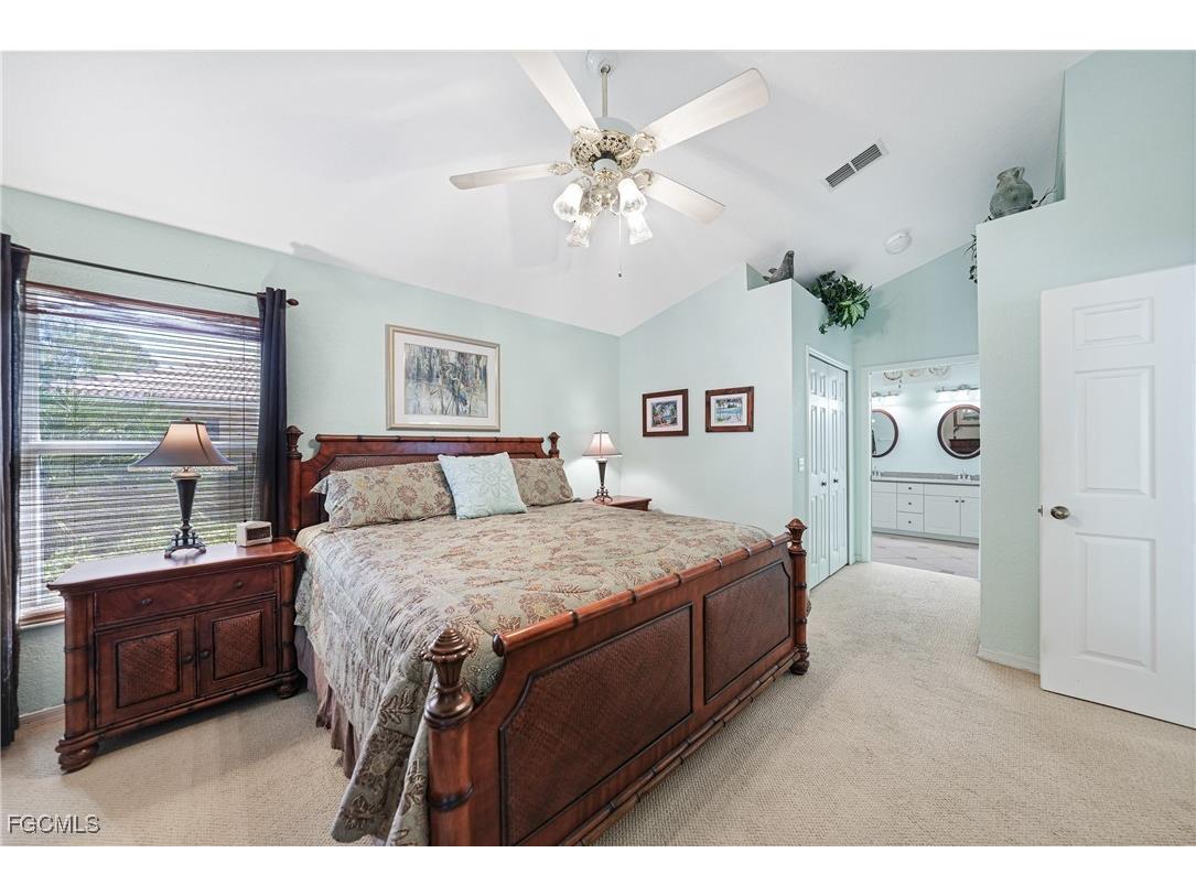425 Islamorada Boulevard Punta Gorda FL 33955 2026001203 image11