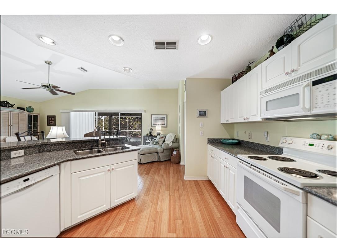 425 Islamorada Boulevard Punta Gorda FL 33955 2026001203 image7