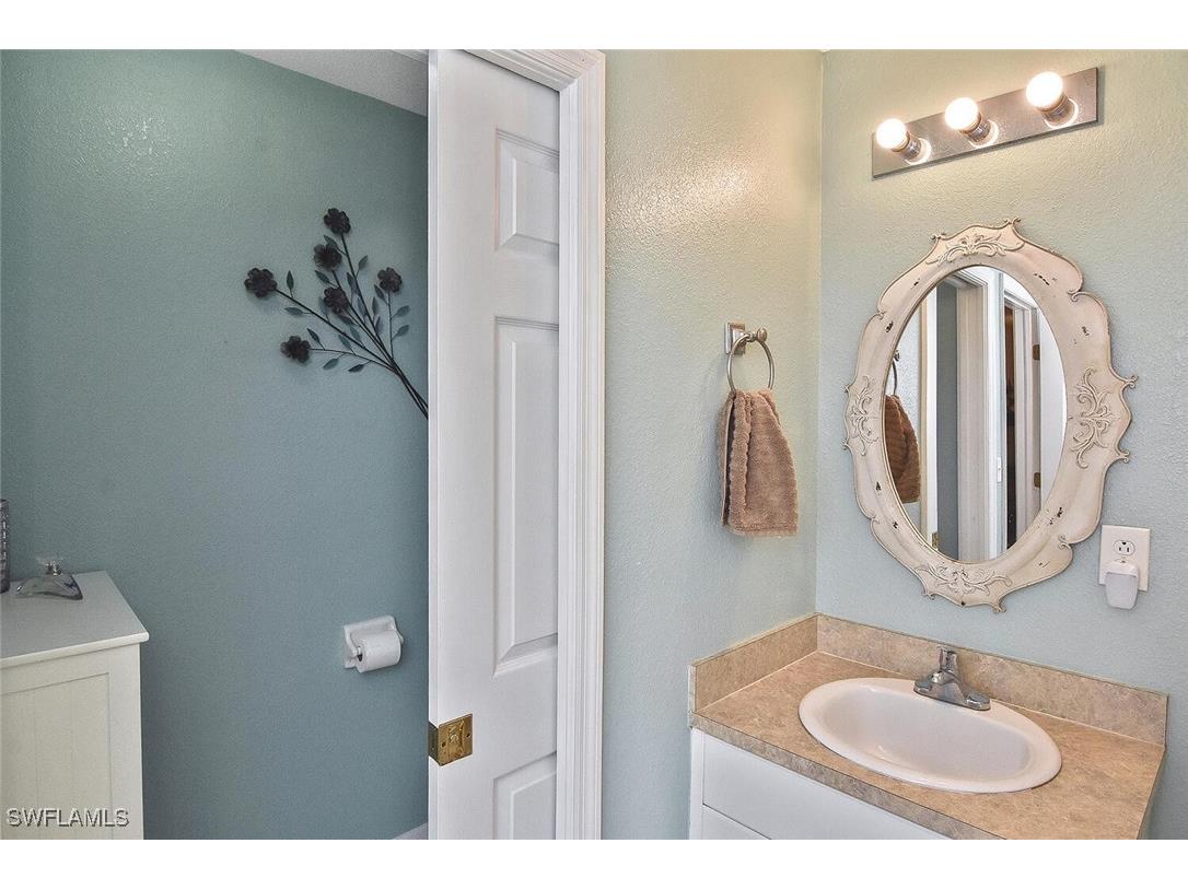 425 NW 20th Place Cape Coral FL 33993 225064632 image32