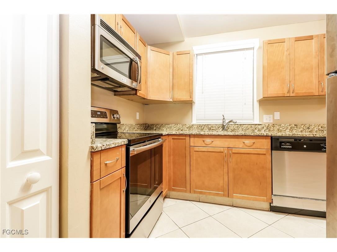 425 NW 4th Street Cape Coral FL 33993 2025009819 image6