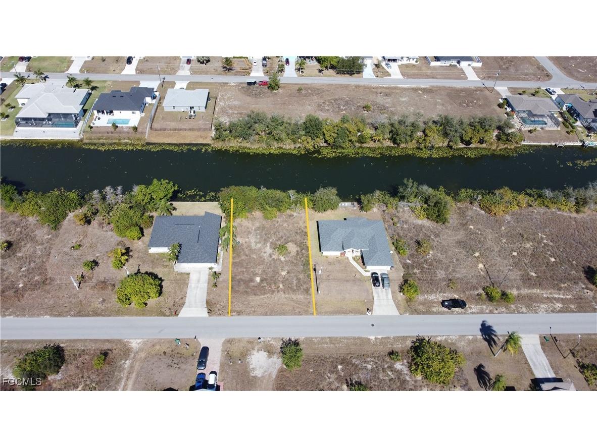 425 NW 5th Terrace Cape Coral FL 33993 2026005950 image1