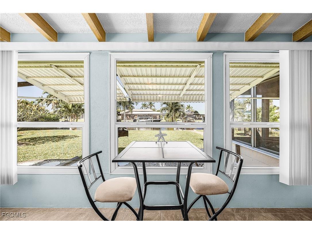 425 Pinecrest Court Cape Coral FL 33904 2025020552 image17