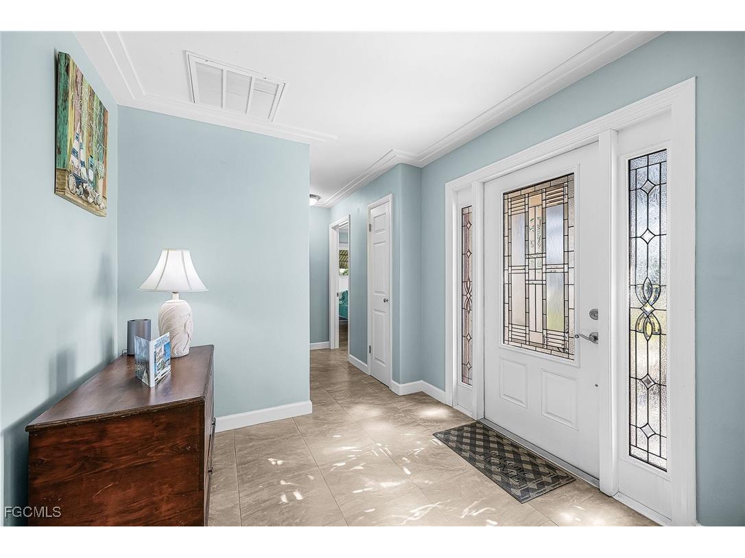 425 Pinecrest Court Cape Coral FL 33904 2025020552 image22