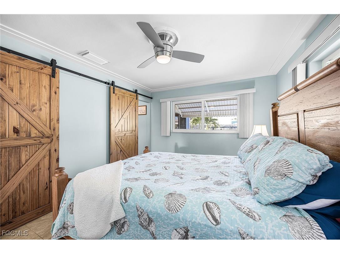 425 Pinecrest Court Cape Coral FL 33904 2025020552 image26