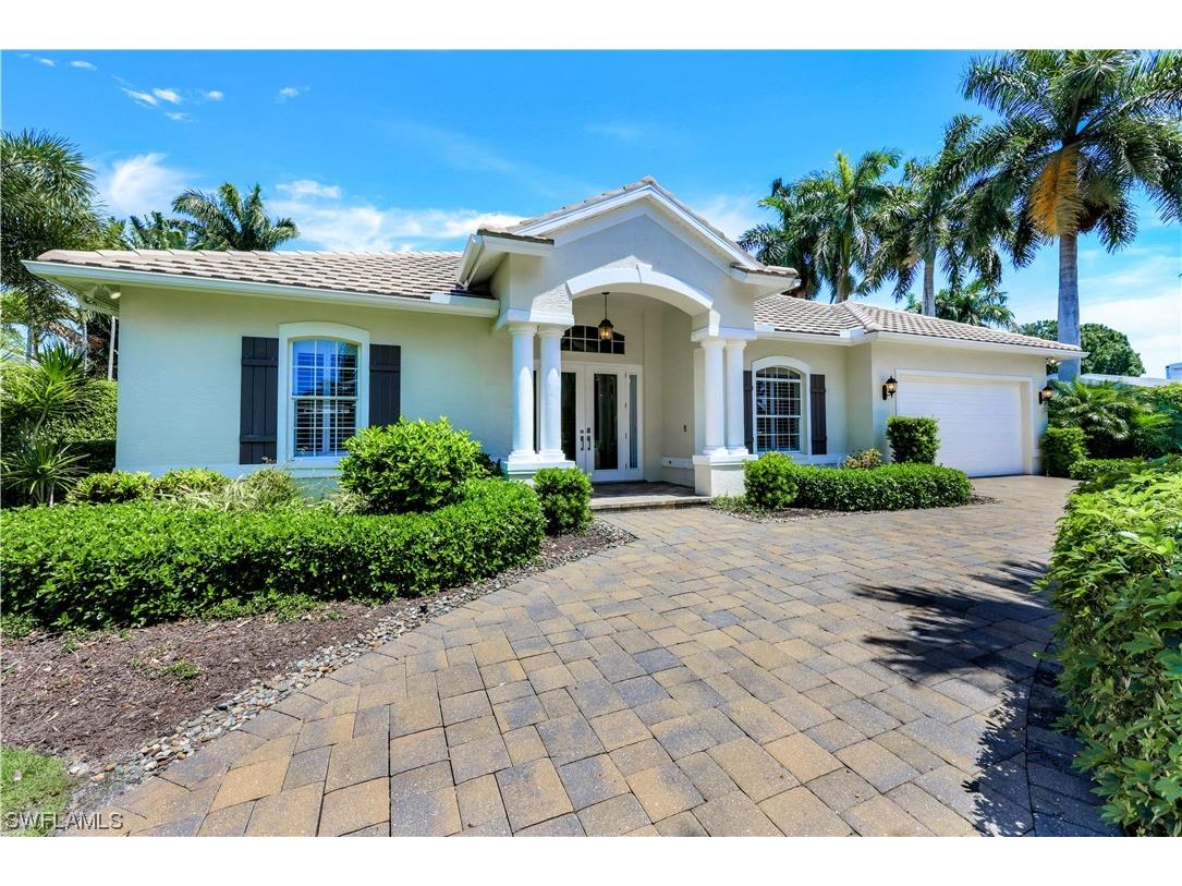 425 Rudder Road Naples FL 34102 223091628 image1