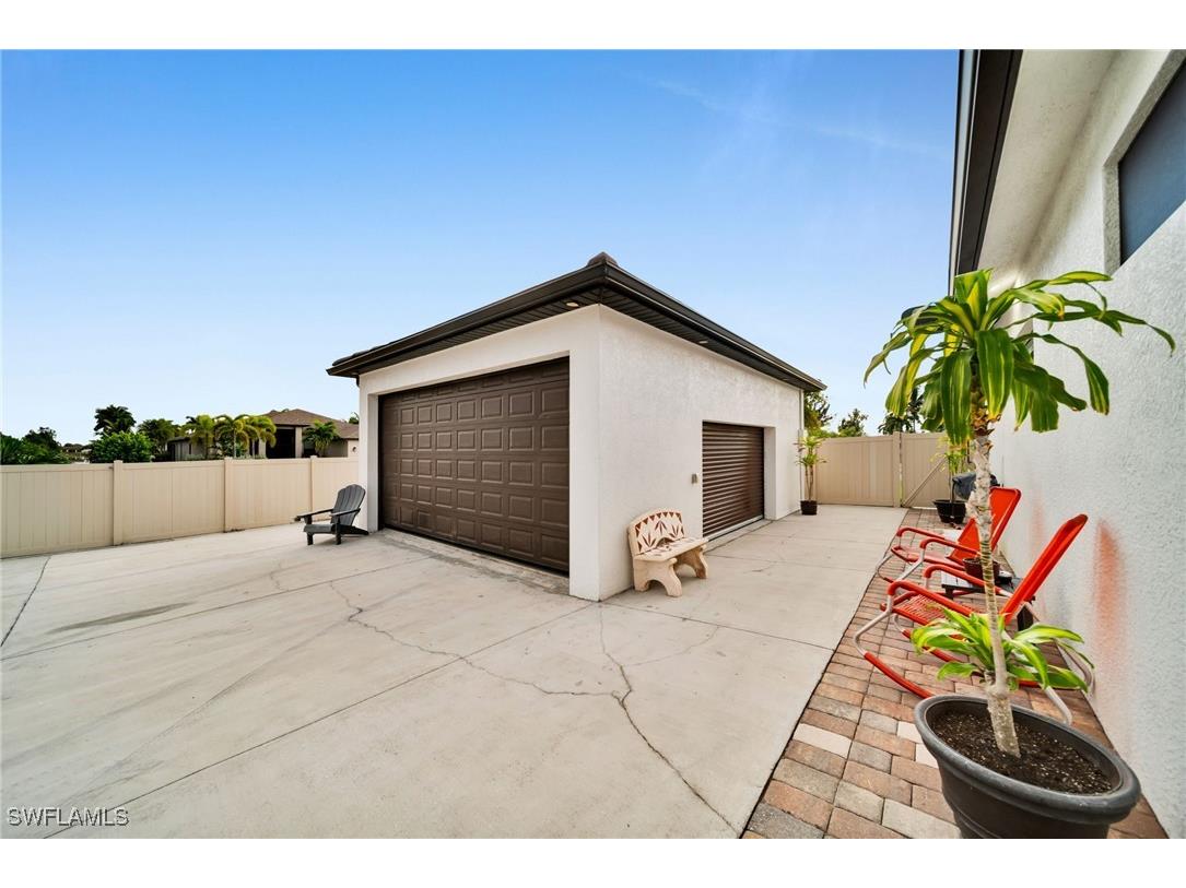 425 SE 15th Street Cape Coral FL 33990 225082908 image38