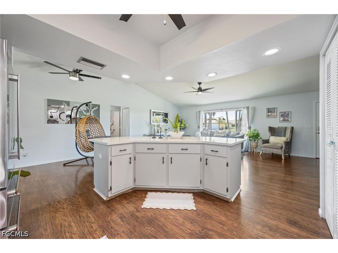 425 SW 43rd Lane Cape Coral FL 33914 2026019155 image12