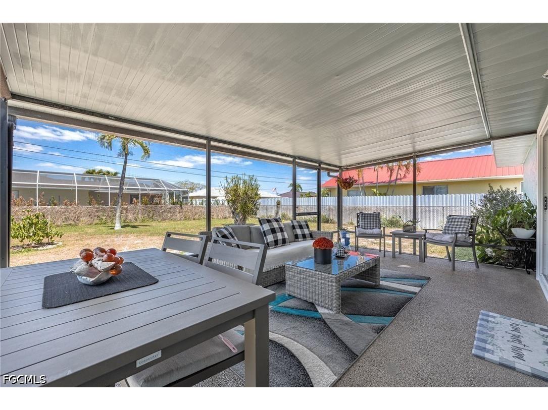 425 SW 43rd Lane Cape Coral FL 33914 2026019155 image21