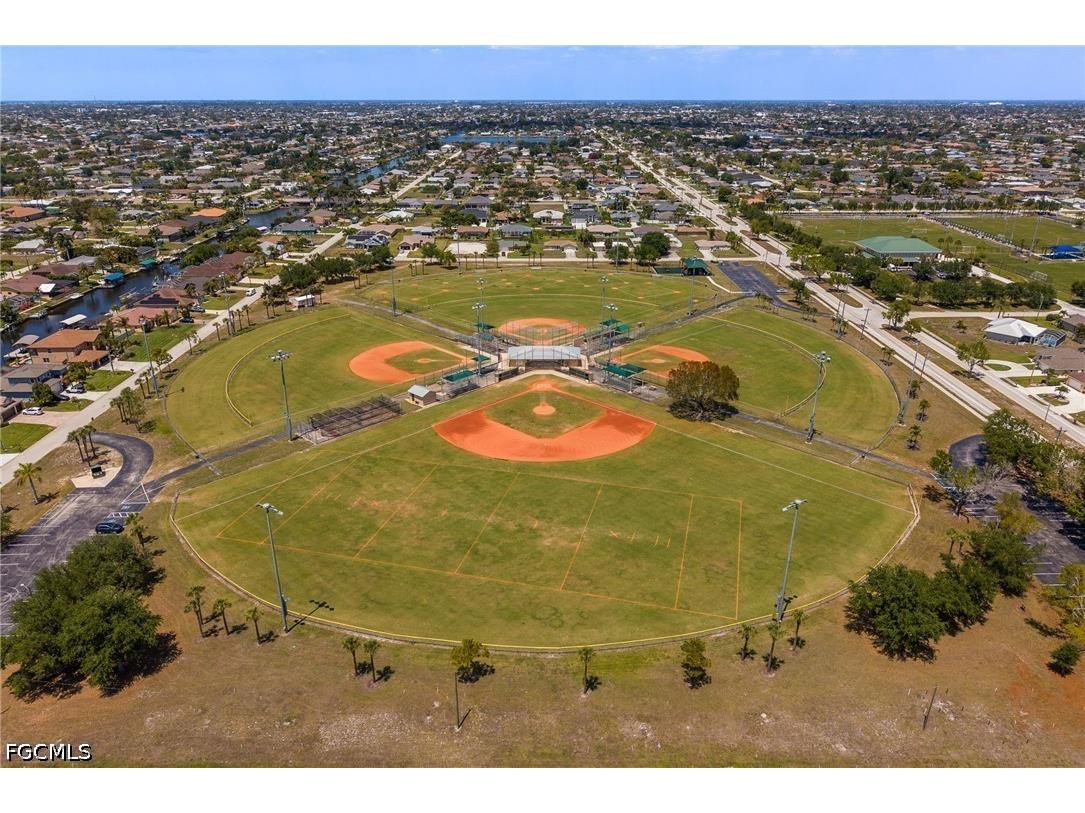 425 SW 43rd Lane Cape Coral FL 33914 2026019155 image28