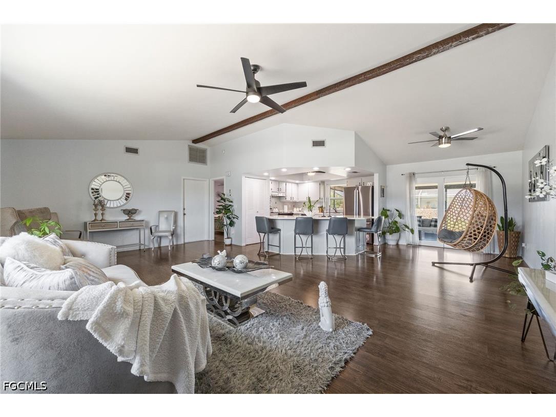 425 SW 43rd Lane Cape Coral FL 33914 2026019155 image3