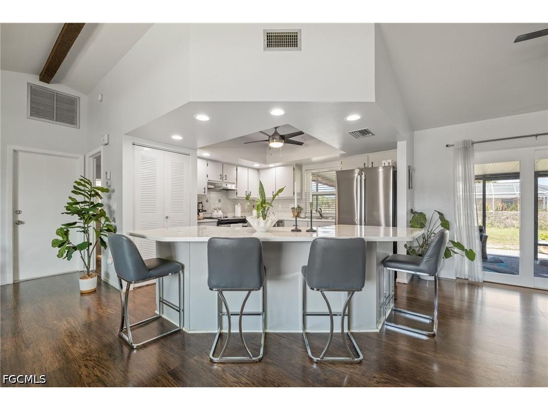 425 SW 43rd Lane Cape Coral FL 33914 2026019155 image8