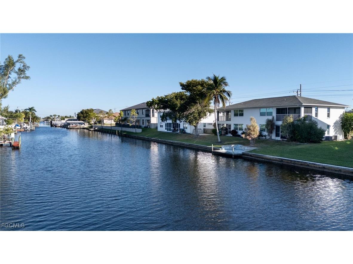425 SW 47th Terrace #5-8 Cape Coral FL 33914 2025019547 image2
