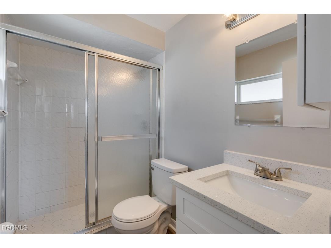 425 SW 47th Terrace #5-8 Cape Coral FL 33914 2025019547 image7
