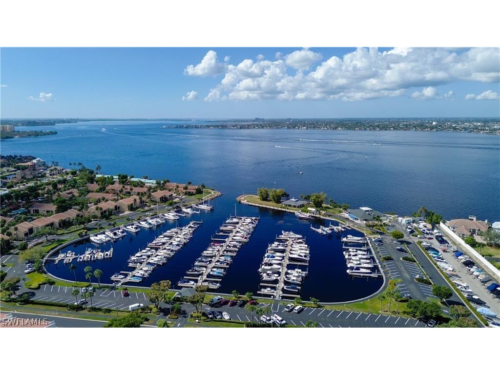 4250 Steamboat Bend #102 Fort Myers FL 33919 224022862 image1
