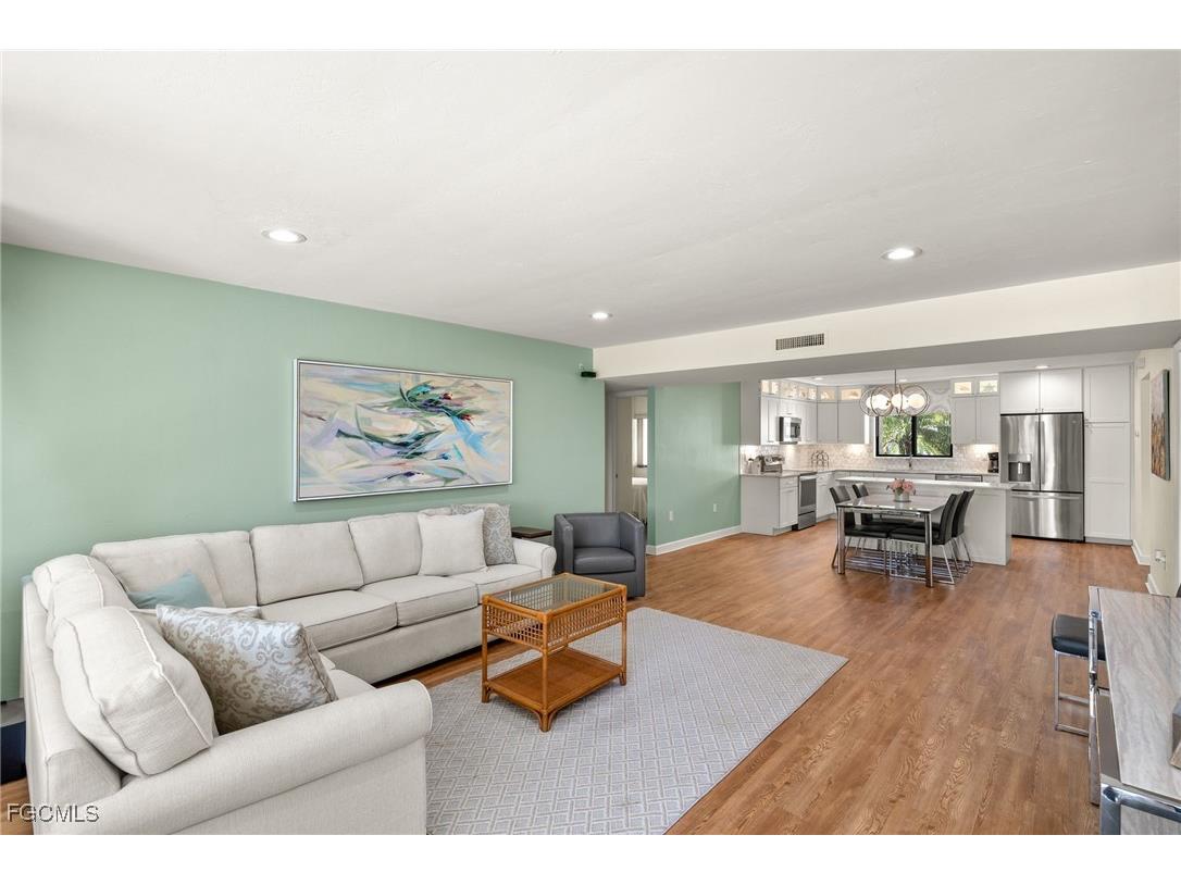 4250 Steamboat Bend #202 Fort Myers FL 33919 2025014228 image9