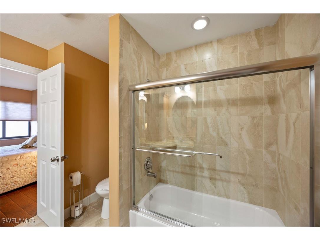 4250 Steamboat Bend #203 Fort Myers FL 33919 225079975 image18