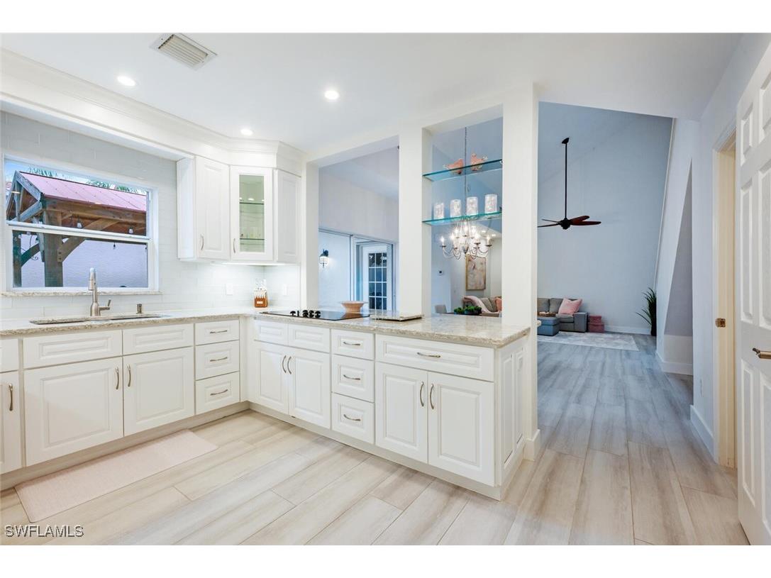 4251 Covey Circle #17C Naples FL 34109 225072197 image12