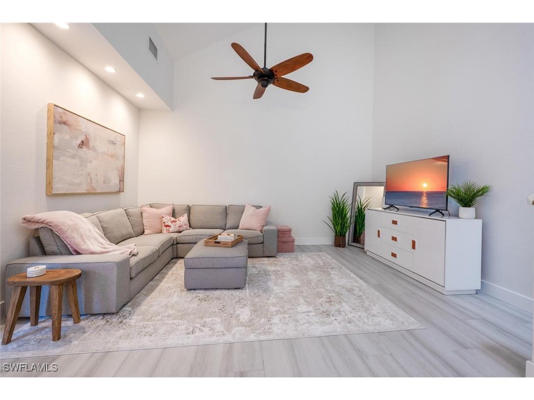 4251 Covey Circle #17C Naples FL 34109 225072197 image5