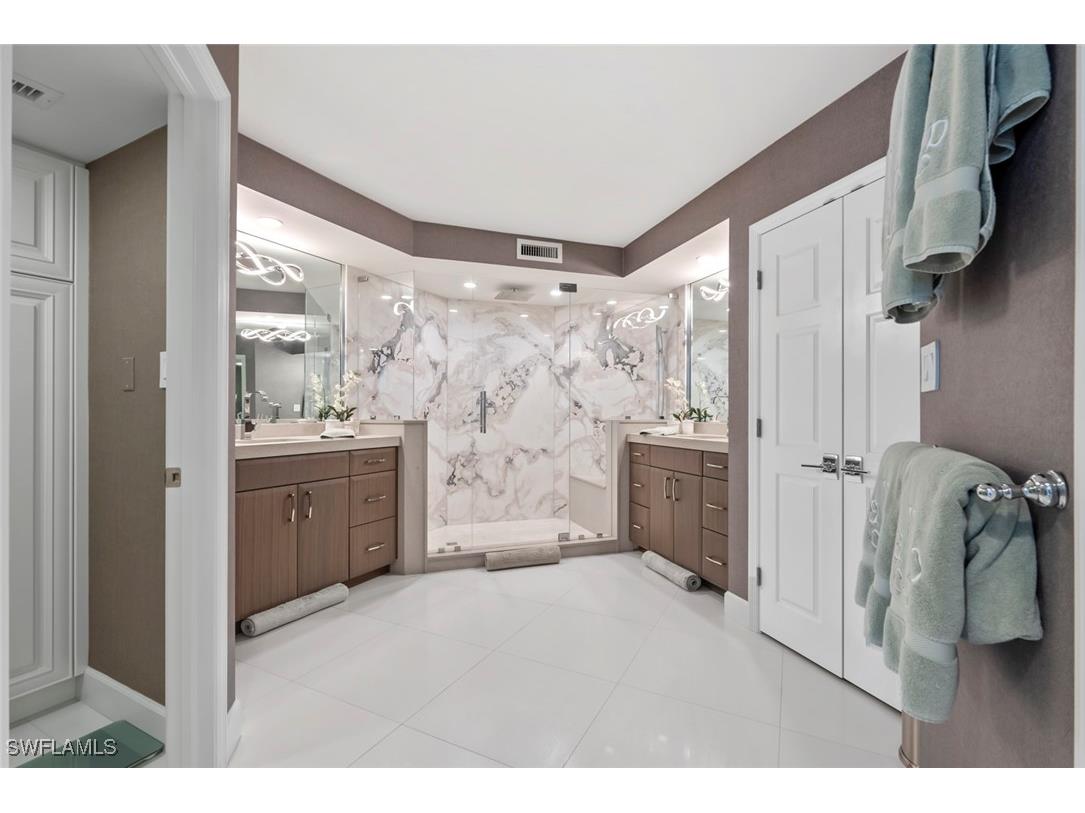 4251 Gulf Shore Boulevard N #10B Naples FL 34103 225076480 image13