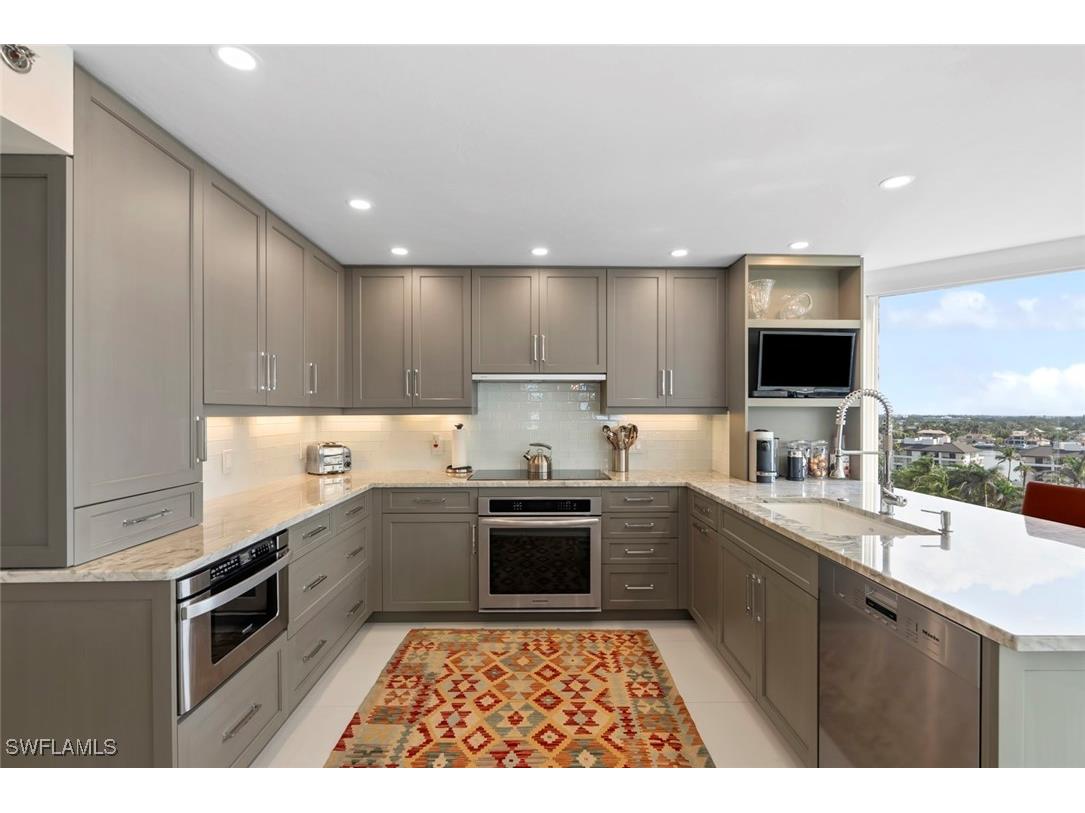 4251 Gulf Shore Boulevard N #10B Naples FL 34103 225076480 image9