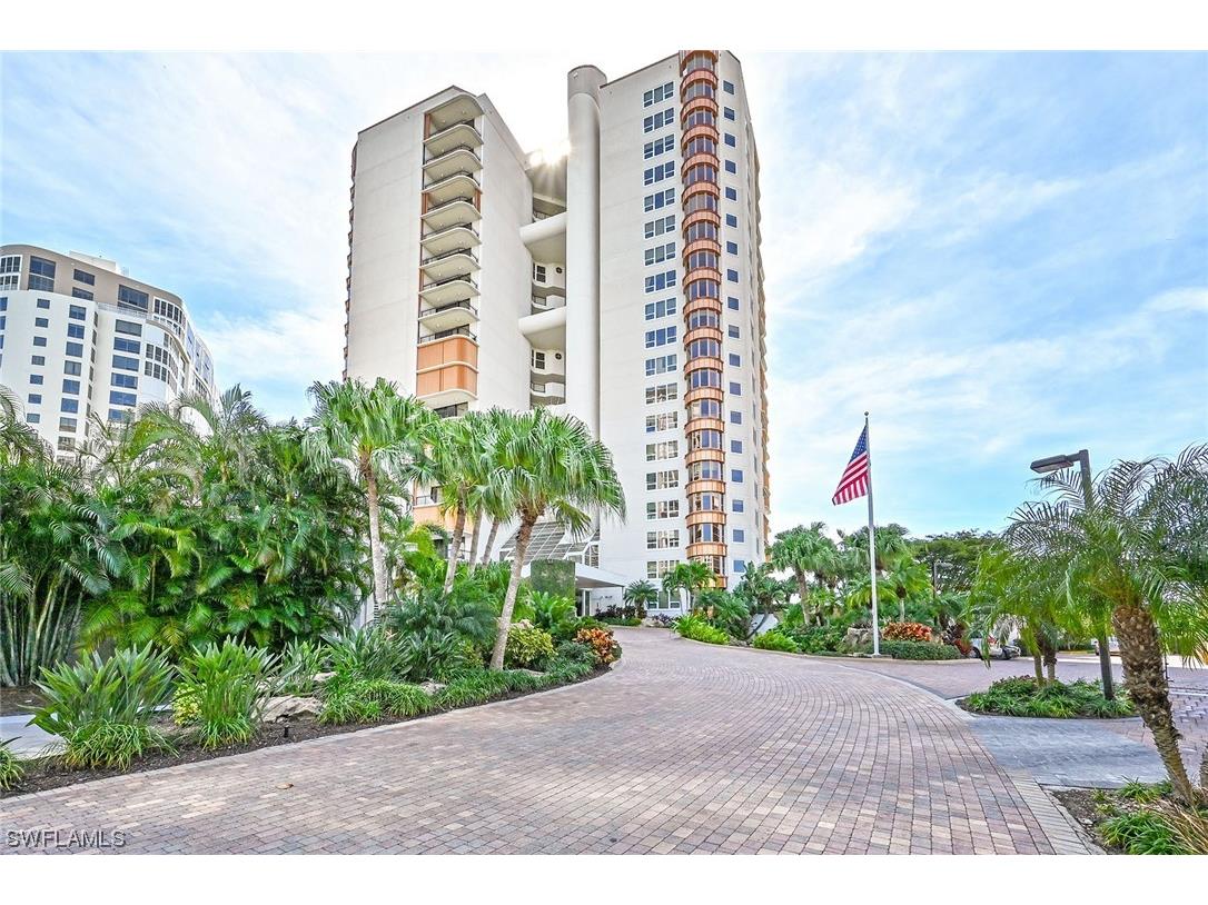 4251 Gulf Shore Boulevard N #14B Naples FL 34103 223072634 image1