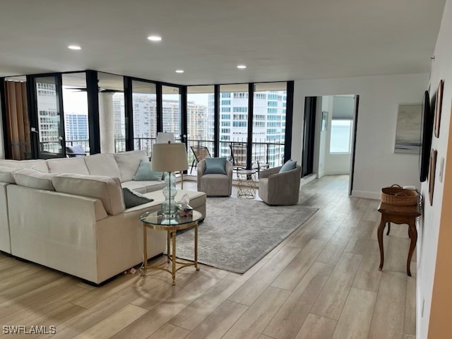 4251 Gulf Shore Boulevard N #14C Naples FL 34103 225067322 image19